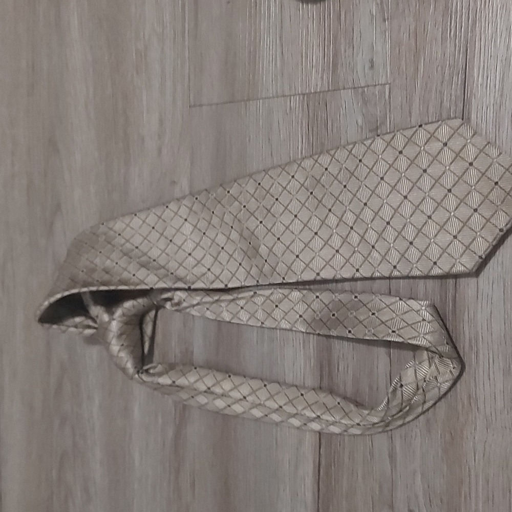 Jones New York tie